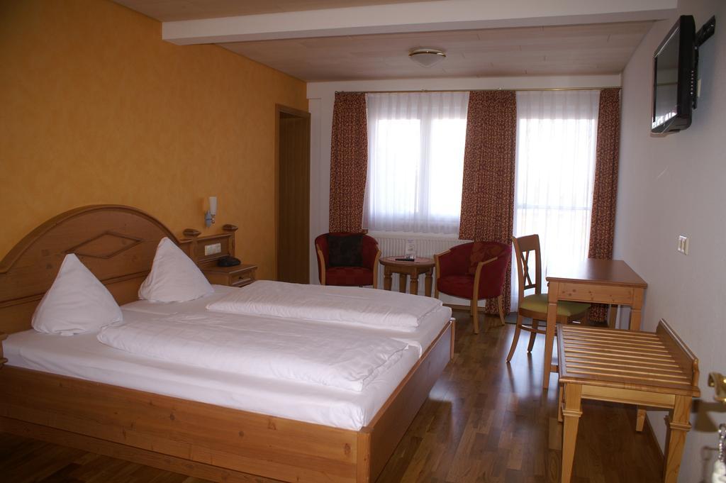 Gasthof Zur Burg Ewattingen Quarto foto