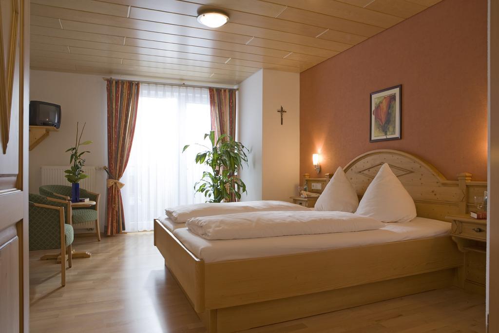Gasthof Zur Burg Ewattingen Quarto foto